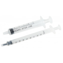 Francodex 2 food syringes. for birds and rodents. Care and hygiene