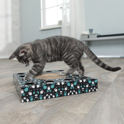 Trixie Scratch plate with ball 33 x 33 cm. for cat. Scratchers and scratching posts
