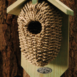 Esschert Design Sea rush pocket nesting box, hole ø 35mm. for wren birds. Birdhouse