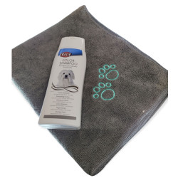 animallparadise Shampoo 250ml, speciale per capelli bianchi e asciugamano in microfibra per cani. AP-TR-2914-2350 Shampoo