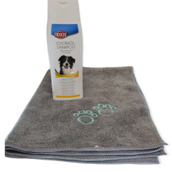 Shampoo 250ml com óleo de jojoba e toalha em microfibra, para cães. AP-TR-29192-2350 Champô