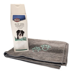 Shampoo Aloe Vera, 250ml e toalha em microfibra, para cães. AP-TR-2898-2350 Champô