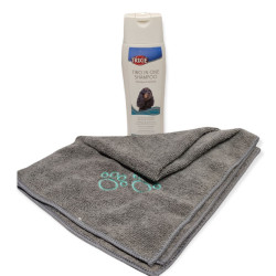 Shampoo 250 ml, 2 in 1 en microvezel handdoek, voor honden. animallparadise AP-TR-29197-2350 Shampoo