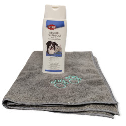 Champô neutro para cães e gatos. 250 ml mais a toalha em microfibra. AP-TR-2907-2350 Champô