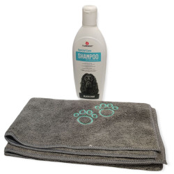 animallparadise Shampoo for dogs, special dark coat, 300 ml and a microfiber towel. Shampoo