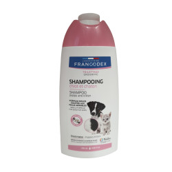 animallparadise Shampooing 250ml spécial chiot avec une serviette en microfibre Shampoing